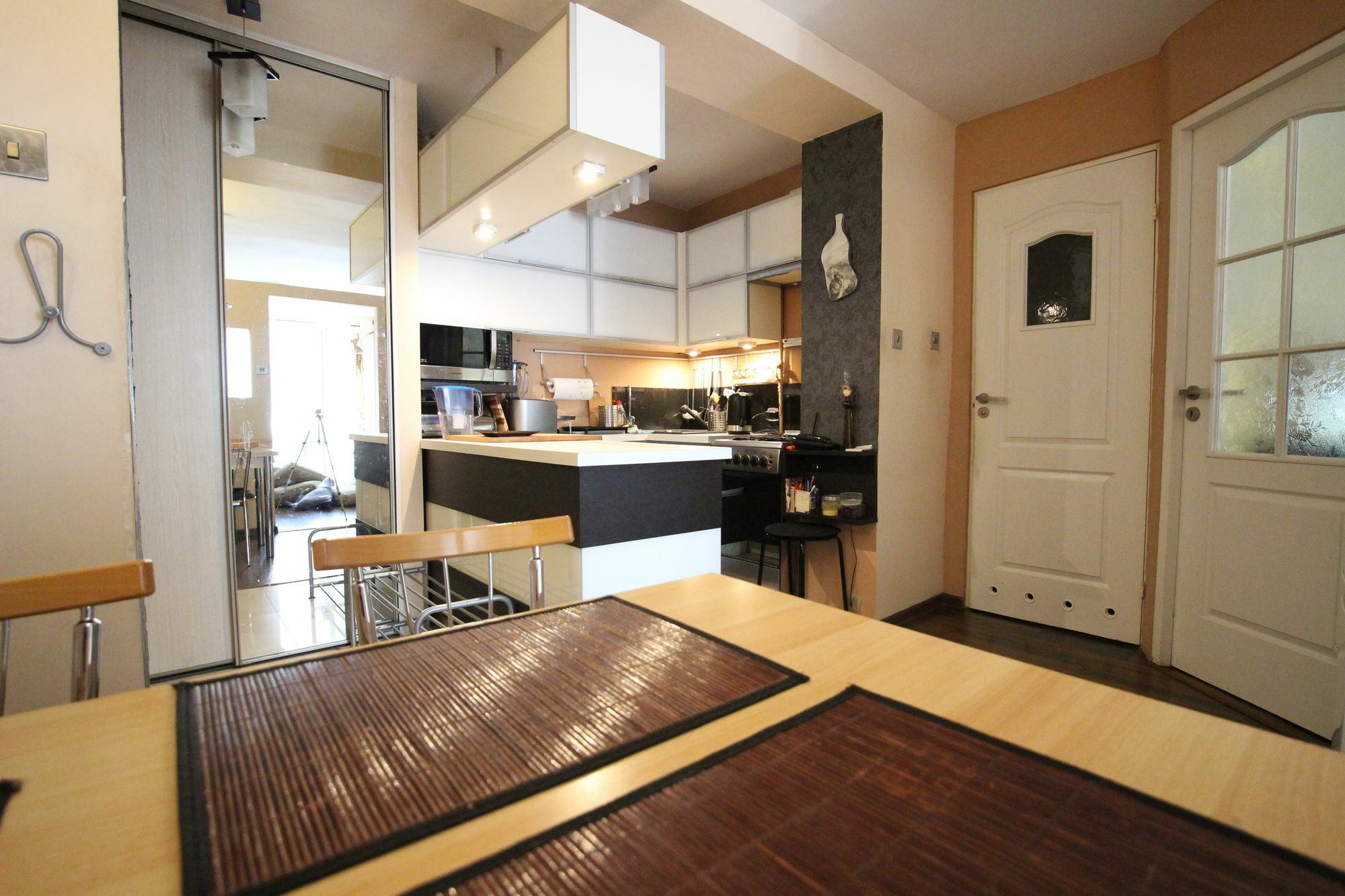 Rainbow 5 Apartment