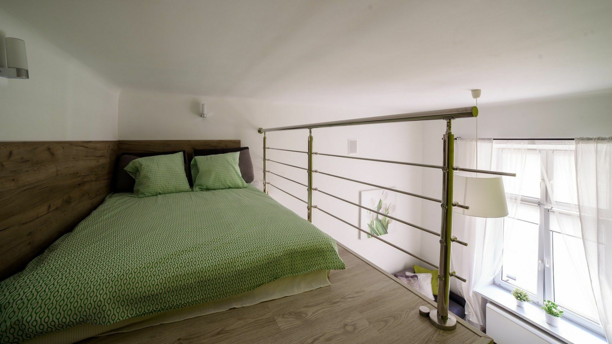 Rainbow 5 Apartment *